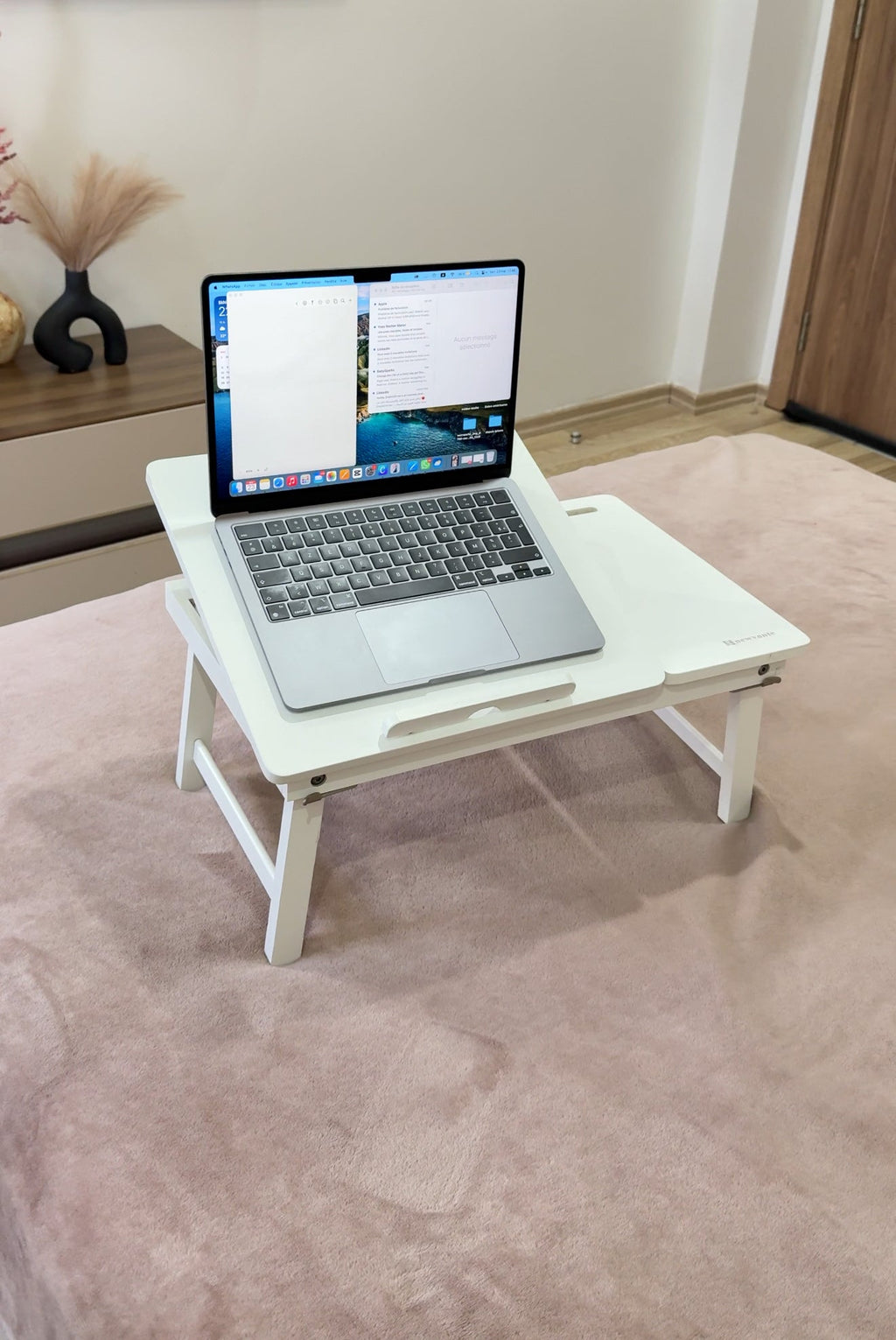 Table d’Ordinateur Portable en Bambou – Polyvalente et Réglable