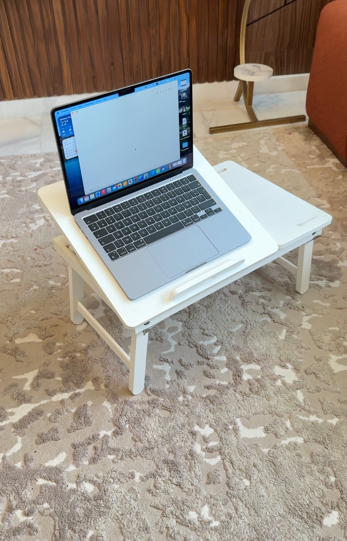 Table d’Ordinateur Portable en Bambou – Polyvalente et Réglable